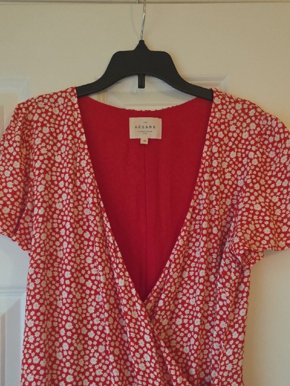 Sezane Red Floral Wrap Top with White Daisies SIZE 38 - Picture 3 of 6